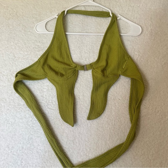 SHEIN Tops - SHEIN Green Halter Tie Front Top Y2K Style